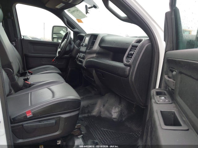 44339515 :رقم المزاد ، 3C6UR4HJ1RG215821 vin ، 2024 Ram 2500 Tradesman  4x2 8' Box مزاد بيع