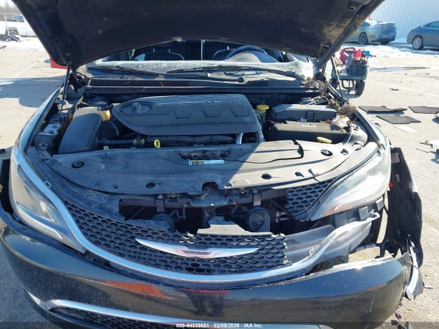 2015 Chrysler 200 C მანქანა იყიდება აუქციონზე, vin: 1C3CCCEG7FN615768, აუქციონის ნომერი: 44339551