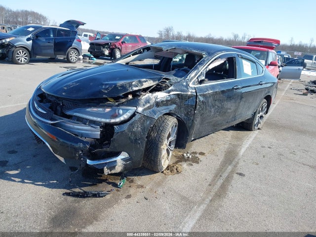 2015 Chrysler 200 C მანქანა იყიდება აუქციონზე, vin: 1C3CCCEG7FN615768, აუქციონის ნომერი: 44339551