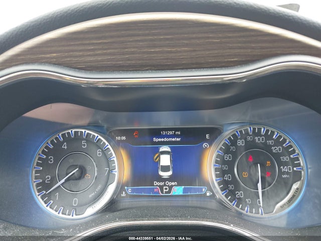 2015 Chrysler 200 C მანქანა იყიდება აუქციონზე, vin: 1C3CCCEG7FN615768, აუქციონის ნომერი: 44339551