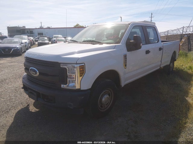 Ford F-250 Xl 2018 1FT7W2A65JEB98235 Image 2