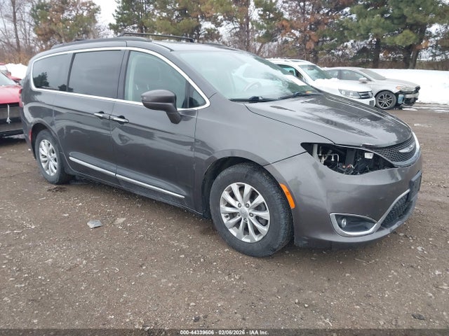 Aukcja sprzedaży 2017 Chrysler Pacifica Touring-l, vin: 2C4RC1BG0HR795812, numer aukcji: 44339606