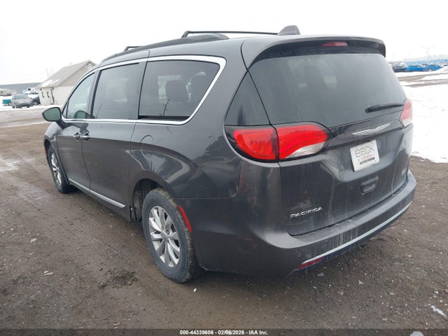 Aukcja sprzedaży 2017 Chrysler Pacifica Touring-l, vin: 2C4RC1BG0HR795812, numer aukcji: 44339606