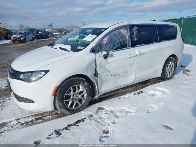 Продаж на аукціоні авто 2023 Chrysler Voyager Lx, vin: 2C4RC1CG3PR574802, номер лоту: 44339609