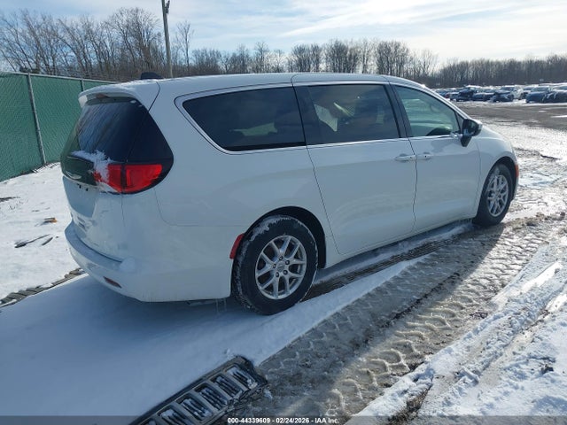 Продаж на аукціоні авто 2023 Chrysler Voyager Lx, vin: 2C4RC1CG3PR574802, номер лоту: 44339609
