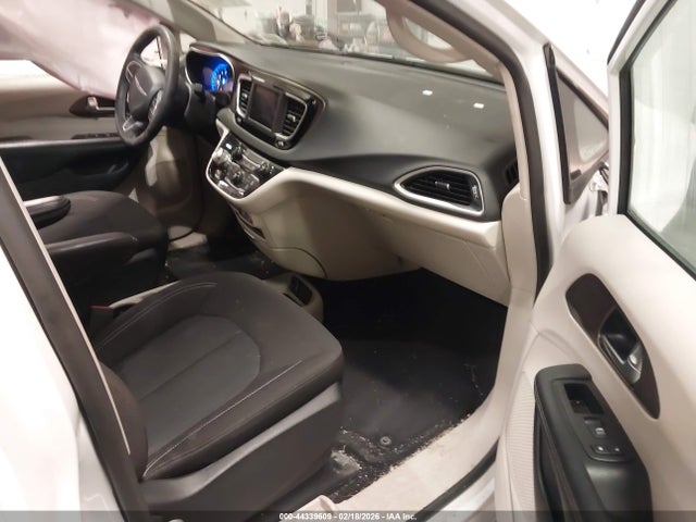 Продаж на аукціоні авто 2023 Chrysler Voyager Lx, vin: 2C4RC1CG3PR574802, номер лоту: 44339609