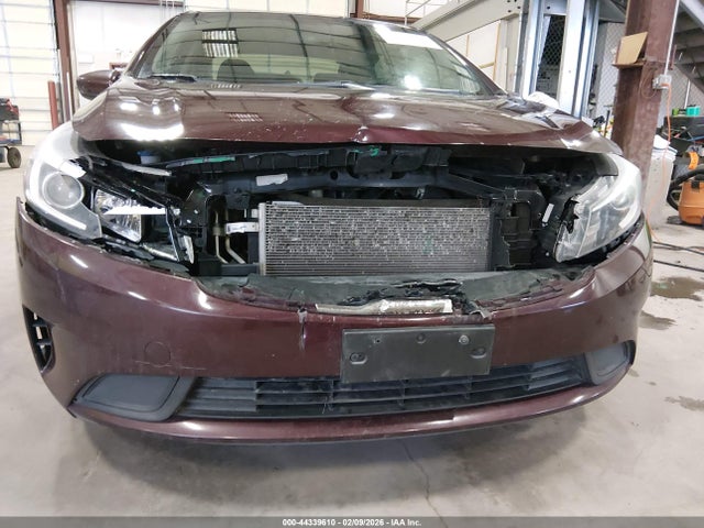KIA FORTE LX 2017 3KPFL4A72HE127422 Image 6