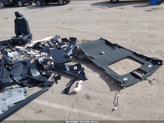 JTMEWRFV2KJ020551 Toyota Rav4 Hybrid Xse