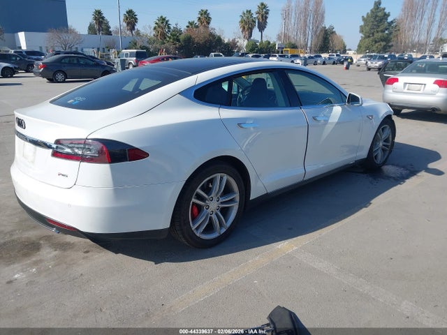 2014 TESLA MODEL S 5YJSA1H17EFP31719 Photo 3