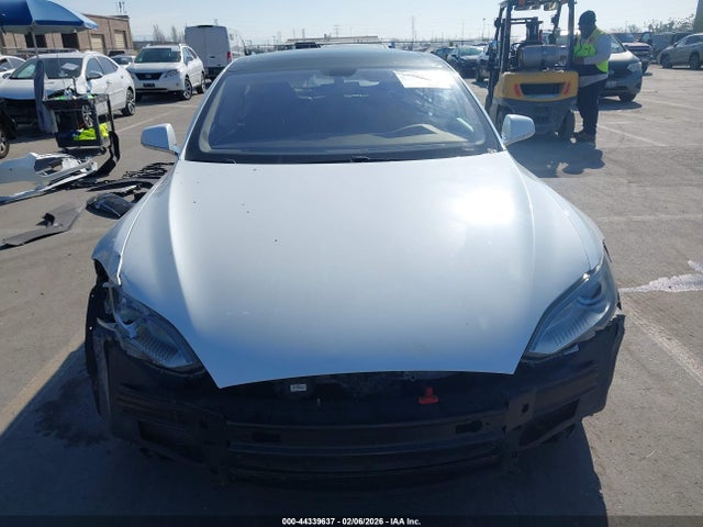2014 TESLA MODEL S 5YJSA1H17EFP31719 Photo 5