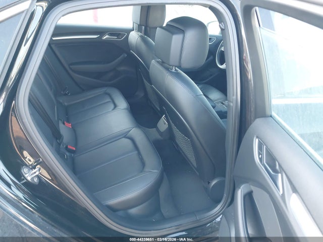 2018 AUDI A3 WAUGUGFF0J1032513 Photo 7