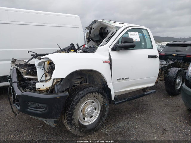 3C6MR5AJ3MG572247 RAM 2500 Tradesman 4x4 8&#039; Box