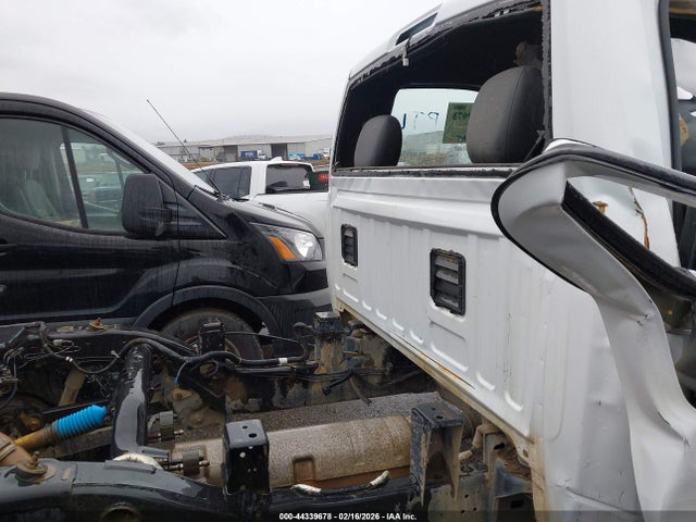 3C6MR5AJ3MG572247 RAM 2500 Tradesman 4x4 8&#039; Box