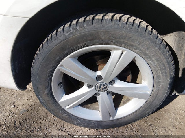 Volkswagen Passat 1.8t Se 2015 1VWBT7A36FC010747 Image 12