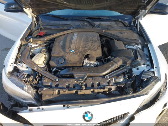 2018 BMW M2 WBS1J5C51J7B61872 Photo 9