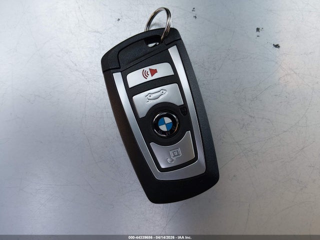 2018 BMW M2 WBS1J5C51J7B61872 Photo 10