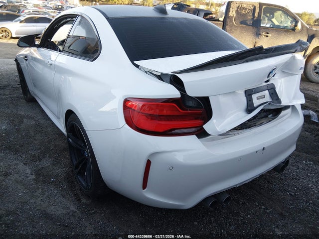2018 BMW M2 WBS1J5C51J7B61872 Photo 2