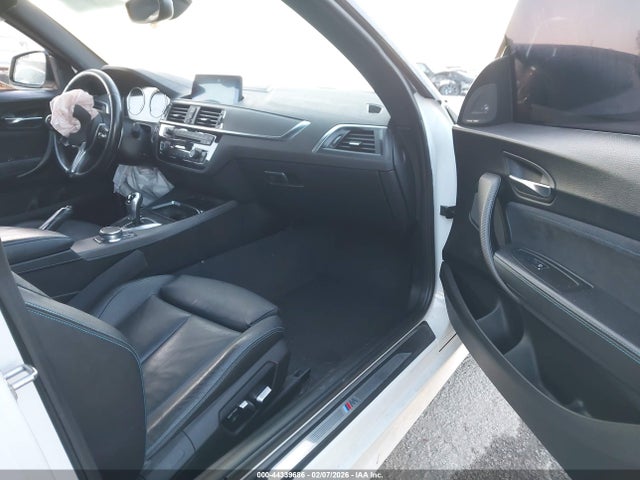 2018 BMW M2 WBS1J5C51J7B61872 Photo 4