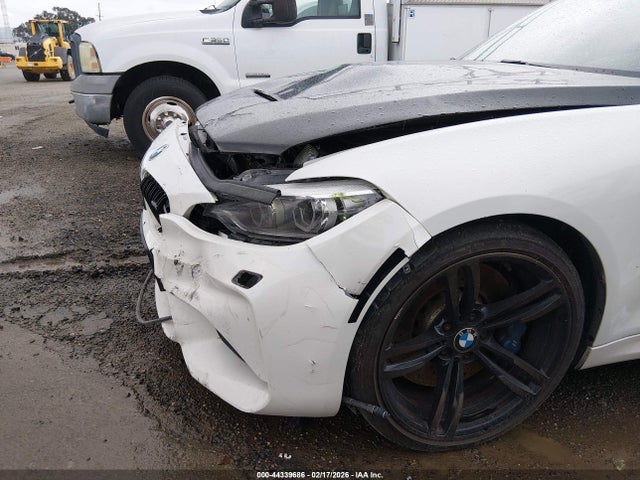 2018 BMW M2 WBS1J5C51J7B61872 Photo 5
