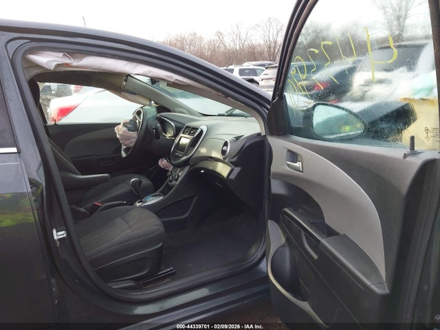 2019 Chevrolet Sonic Lt Auto მანქანა იყიდება აუქციონზე, vin: 1G1JD5SB5K4119249, აუქციონის ნომერი: 44339701