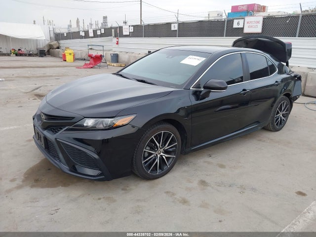 4T1T11AK0MU440634 Toyota CAMRY SE