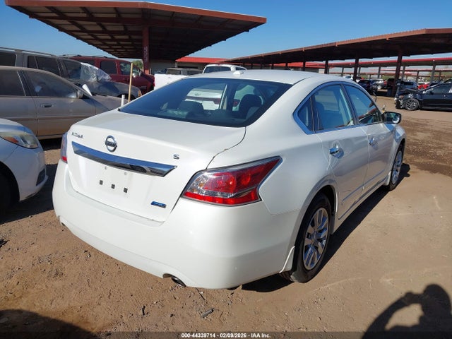 2014 Nissan Altima 2.5 S მანქანა იყიდება აუქციონზე, vin: 1N4AL3AP2EN257556, აუქციონის ნომერი: 44339714
