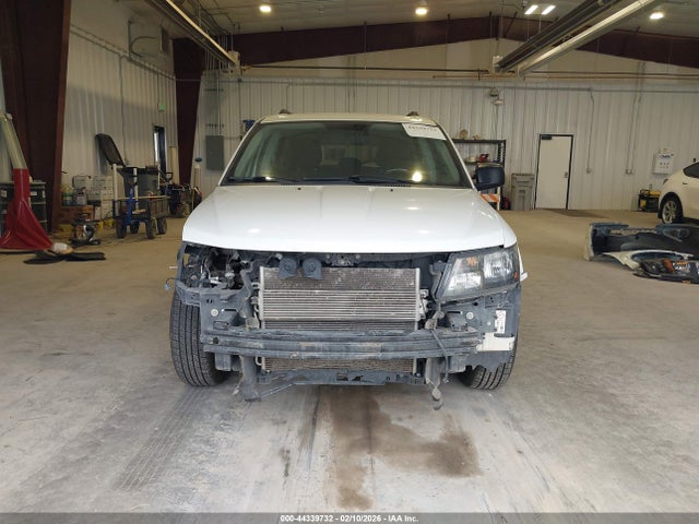 3C4PDCAB9JT347920 Dodge JOURNEY SE