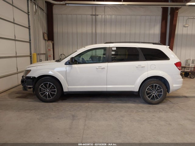 3C4PDCAB9JT347920 Dodge JOURNEY SE