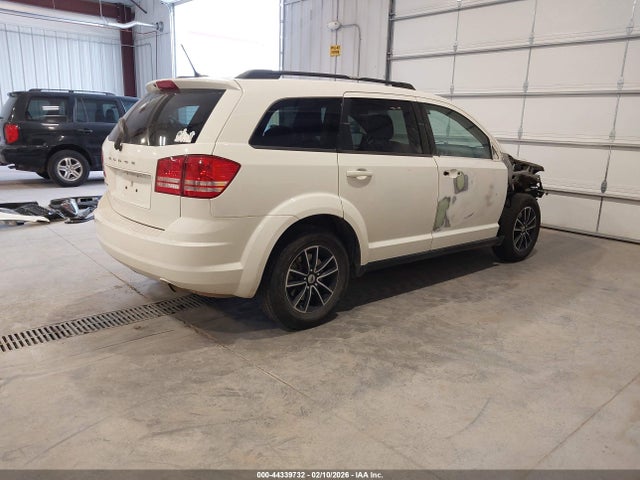3C4PDCAB9JT347920 Dodge JOURNEY SE