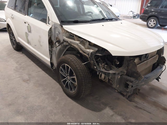 3C4PDCAB9JT347920 Dodge JOURNEY SE