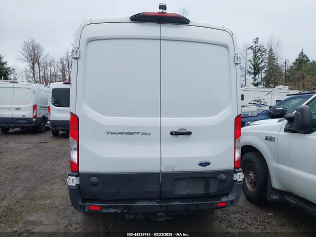 Ford Transit-250 2019 1FTYR2CM4KKA92577 Image 17