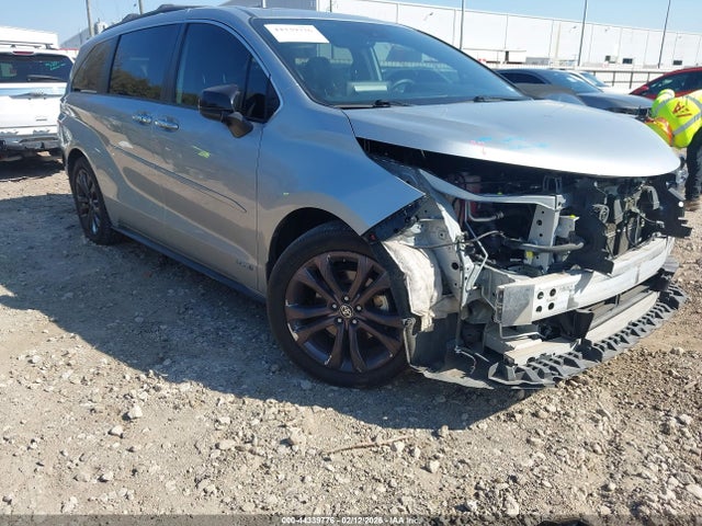 2021 TOYOTA SIENNA 5TDDRKEC6MS060552