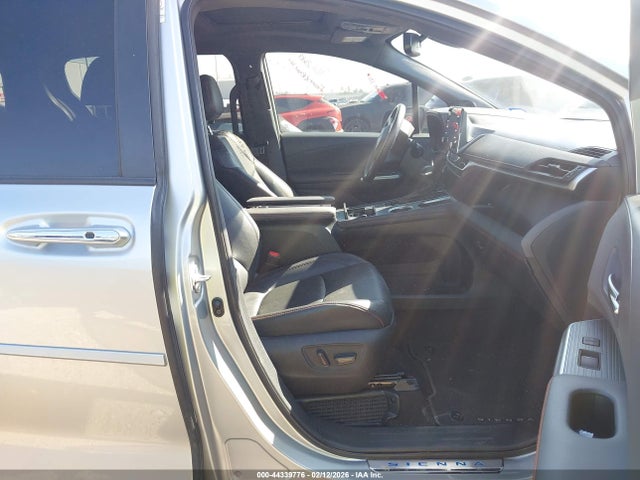 2021 TOYOTA SIENNA 5TDDRKEC6MS060552 Photo 4