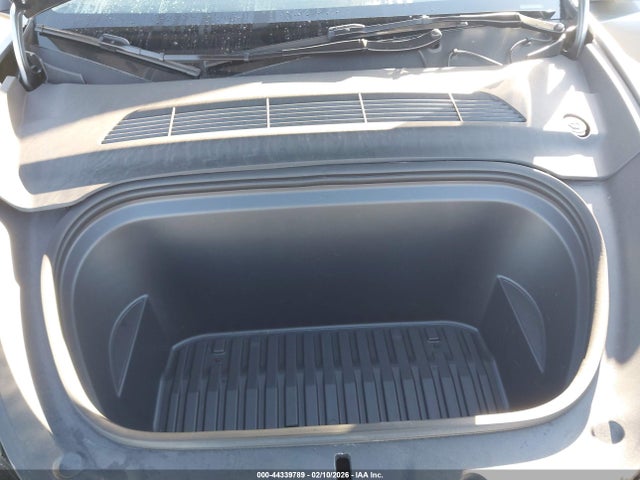 2024 TESLA MODEL Y 7SAYGDEE4RA306224 Photo 9