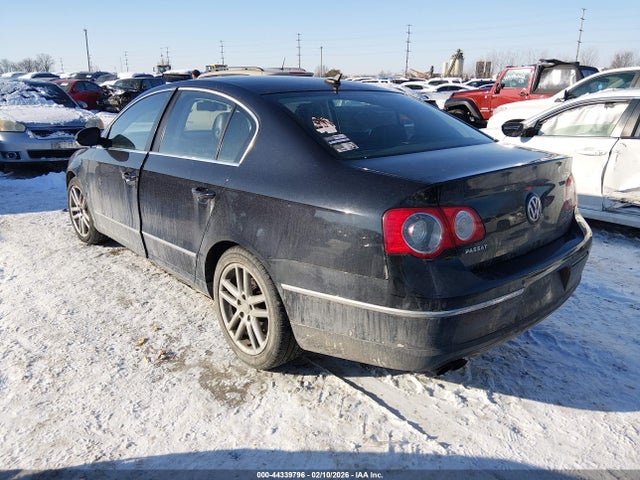 2008 VOLKSWAGEN PASSAT WVWEK73C78E209992 Photo 2