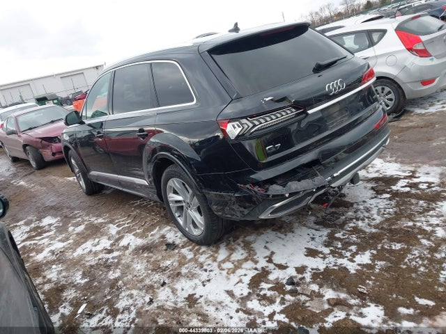2021 AUDI Q7 WA1LXAF72MD023064 Photo 2