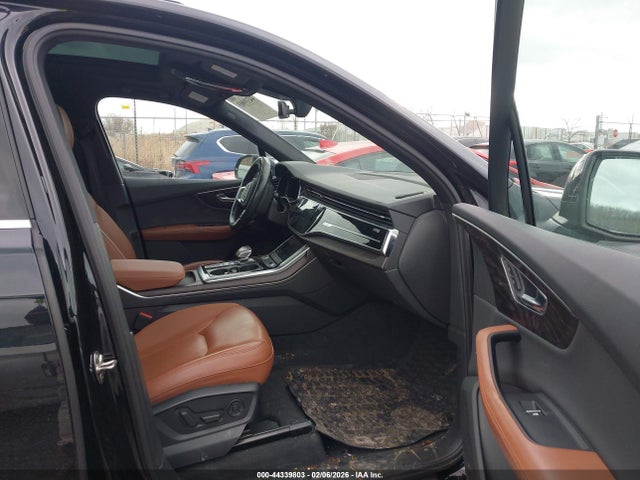 2021 AUDI Q7 WA1LXAF72MD023064 Photo 4