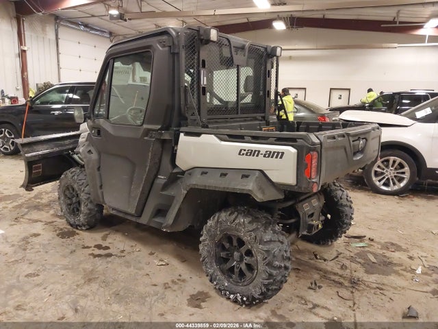 2020 CAN-AM DEFENDER 3JBUVAX45LK000240 Photo 2