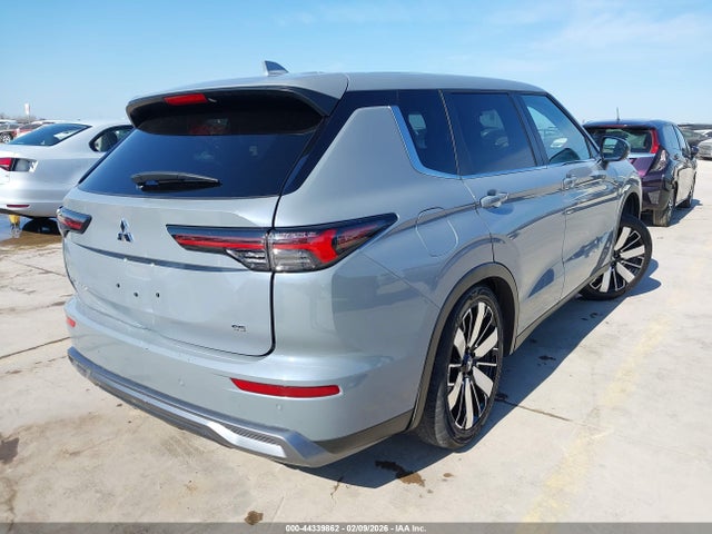 2025 MITSUBISHI OUTLANDER JA4J3VA88SZ024195 Photo 3