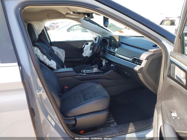 2025 MITSUBISHI OUTLANDER JA4J3VA88SZ024195 Photo 4