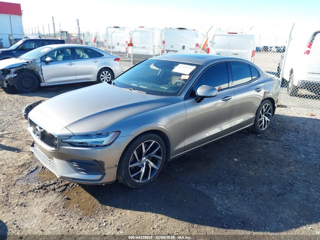 2019 Volvo S60 T5 Momentum მანქანა იყიდება აუქციონზე, vin: 7JR102FK3KG006444, აუქციონის ნომერი: 44339923