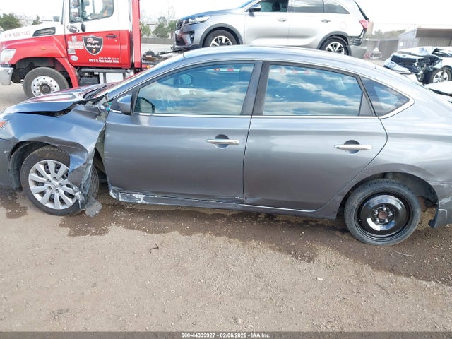 3N1AB7APXJY335991 Nissan SENTRA S