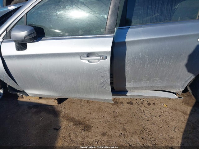 Продаж на аукціоні авто 2016 Subaru Legacy 2.5i Premium, vin: 4S3BNBH69G3054131, номер лоту: 44339948