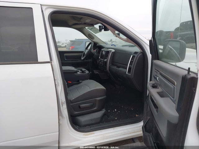 Продажа на аукционе авто 2022 Ram 1500 Classic Slt  4x4 5'7 Box, vin: 3C6RR7LG5NG380798, номер лота: 44339968
