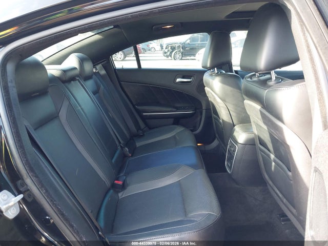 2C3CDXHG3FH896881 Dodge Charger Sxt