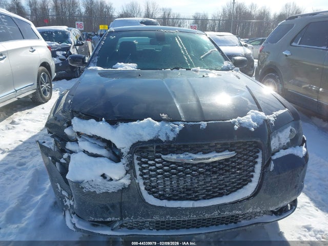 Aukcja sprzedaży 2015 Chrysler 300 300s, vin: 2C3CCAGG6FH932371, numer aukcji: 44339979