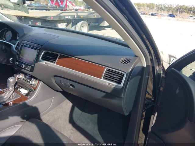 Aukcja sprzedaży 2016 Volkswagen Touareg Vr6 Lux, vin: WVGEF9BP5GD011156, numer aukcji: 44340016