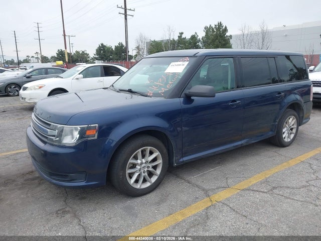 Ford FLEX SE 2017 2FMGK5B83HBA02694 Image 2