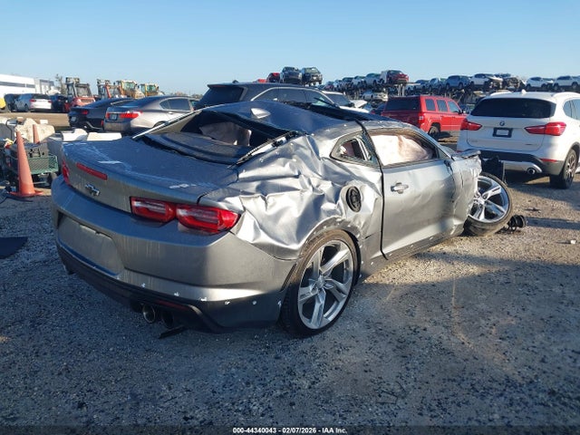 2021 CHEVROLET CAMARO 1G1FF1R70M0141826 Photo 3