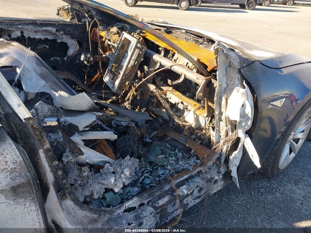 5YJSA1E12GF158476 Tesla Model S 60/70/75/85